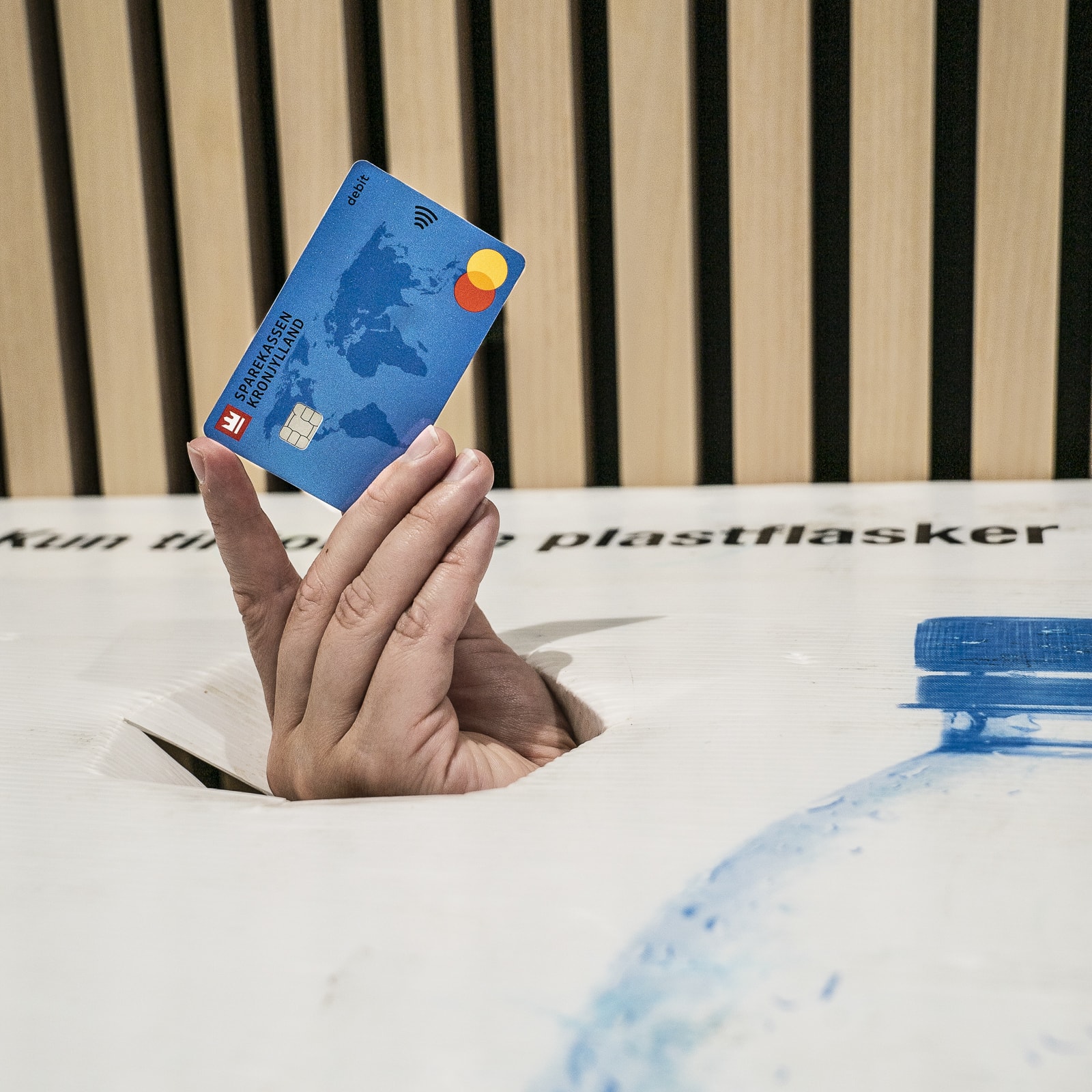 Mastercard Standard Debit i genbrugsplast