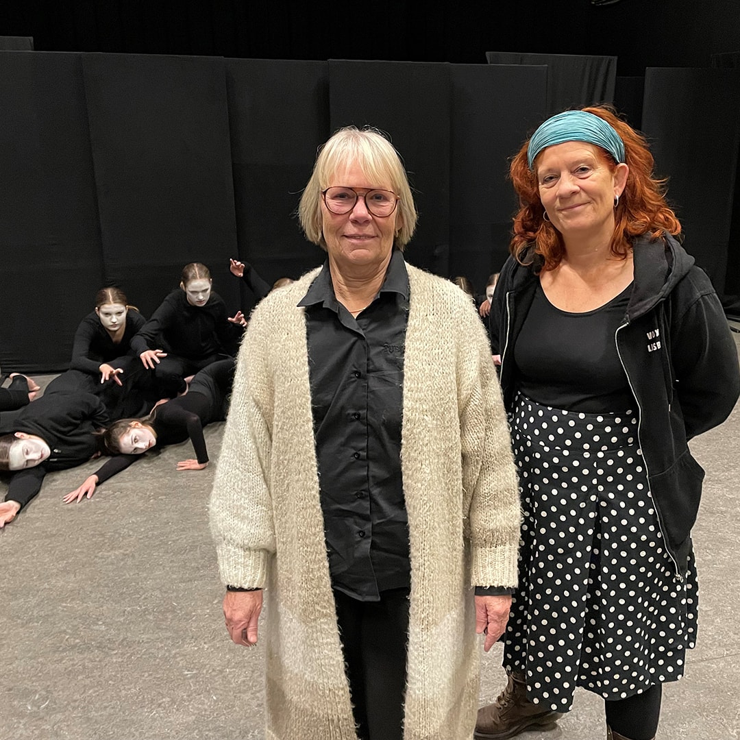 Teaterskolen Kastali'a i Randers har modtaget en donation fra Sparekassen Kronjyllands Garant-million på 30.000 kroner.